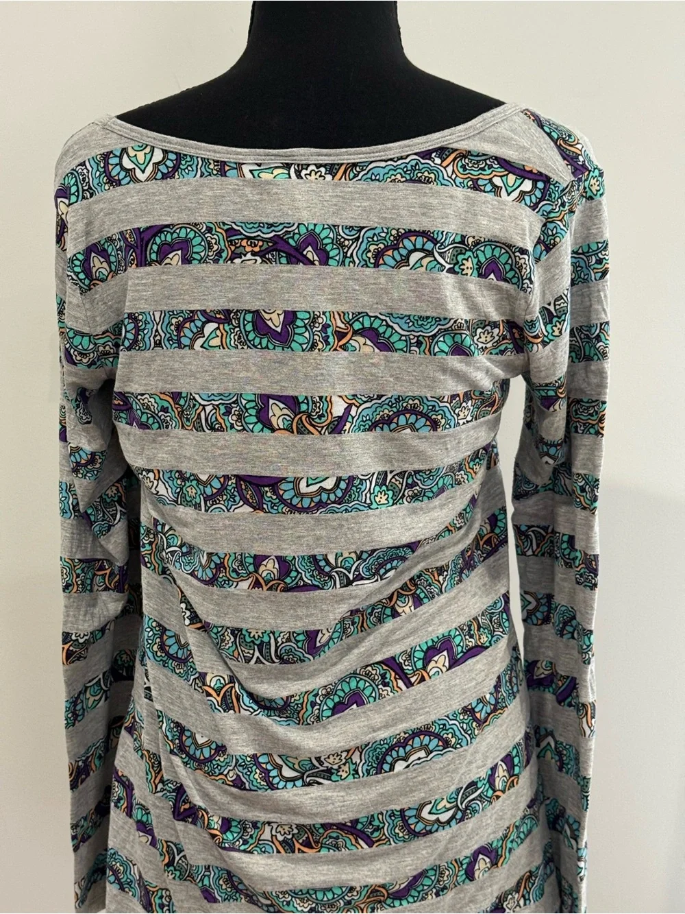 LuLaRoe S Striped Gray Long-Sleeve Top with Teal & Purple Paisley Accent 064